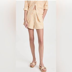 AYR staycation shorts sz M